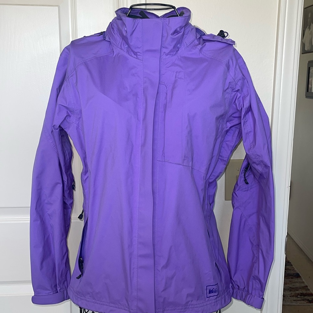REI- Fjallraven hi Coast women’s wind jacket. XS. Lilac